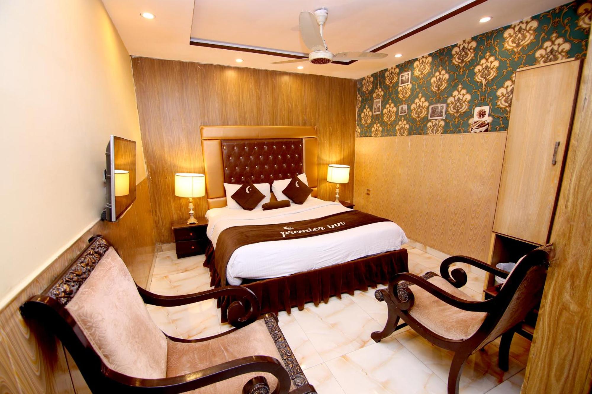 Premier Inn Gulberg Лахор Екстериор снимка